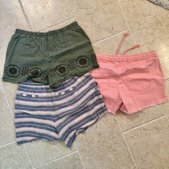 Anthropologie Green and Pink Shorts - Picture 2 of 8